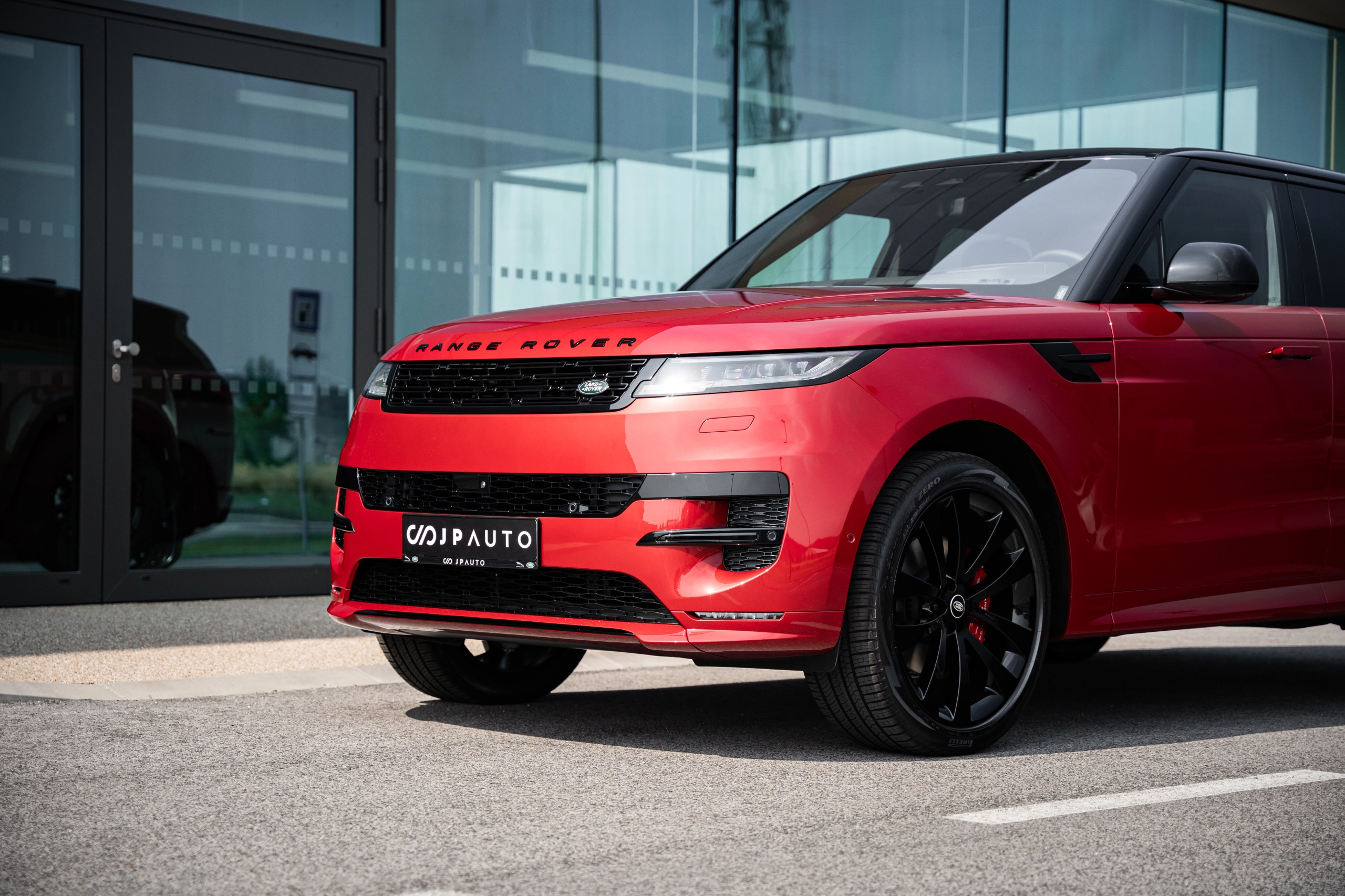 <b>Range Rover</b><br>Sport